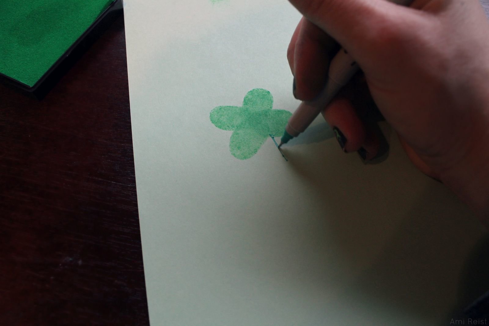 Fingerprint Shamrock St Patricks Day DIY
