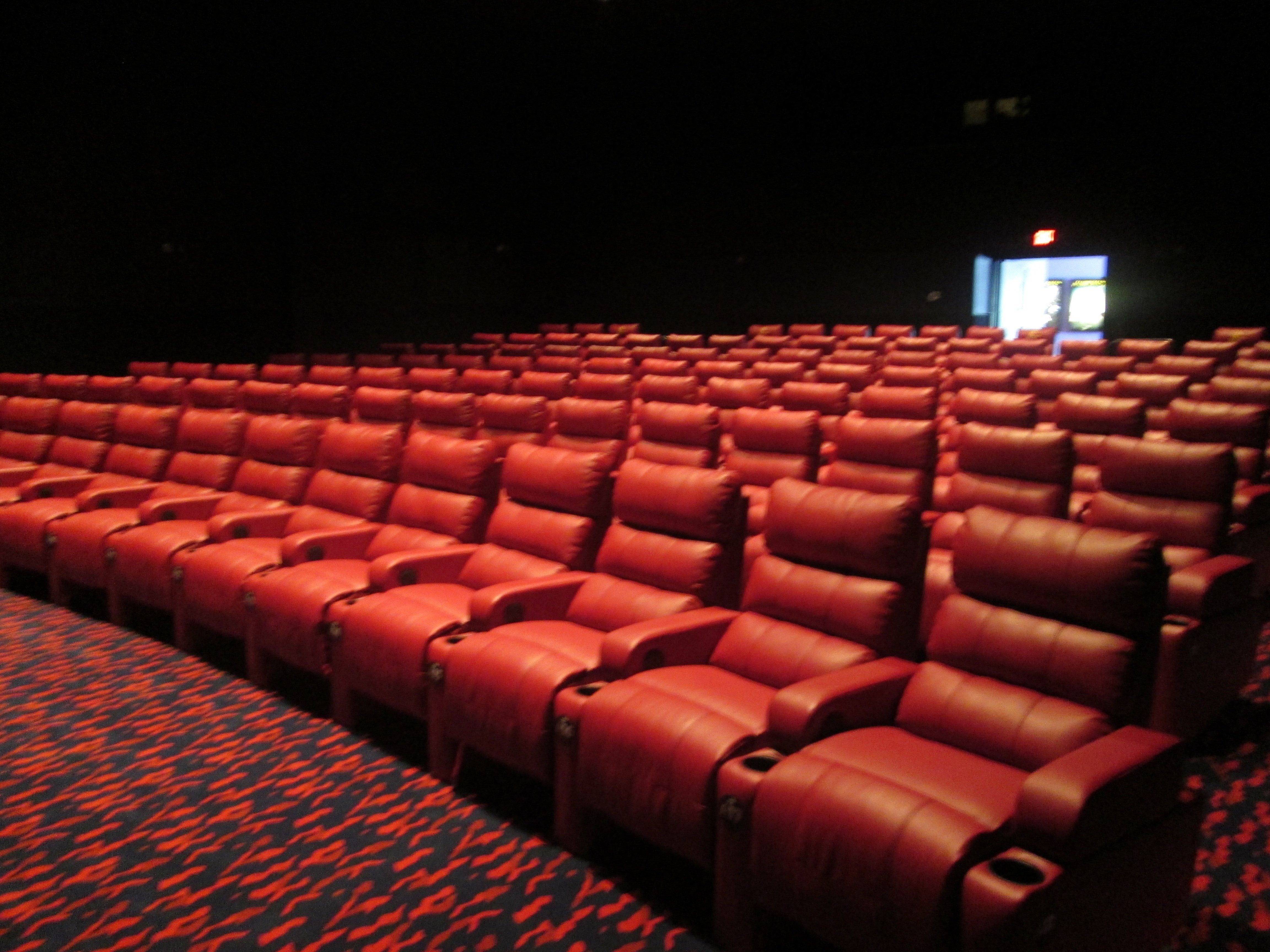 Fox Sun & Surf Cinema Debuts Enhanced Movie Experience