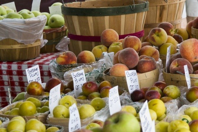 Apples at Berlin Farmers Market MD
