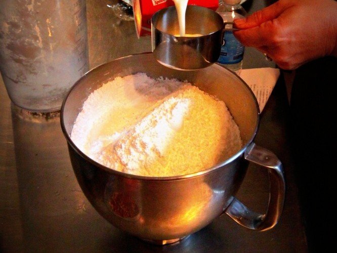 Baked Dessert Cafe Buttercream Icing Frosting Recipe