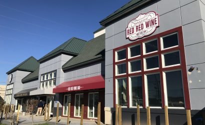 new red red wine bar and DRY 85 restaurants in Ocean City with outdoor patio and red awning
