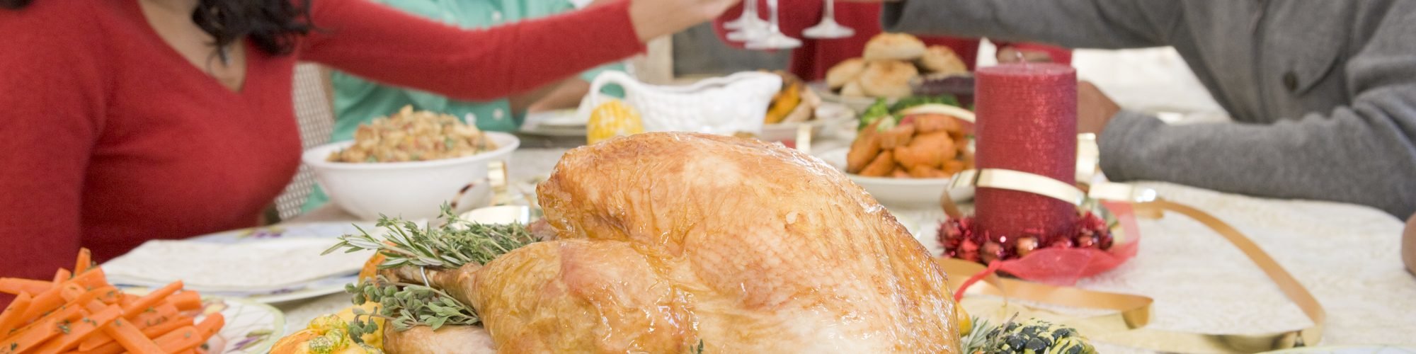 family eating thanksgiving dinner