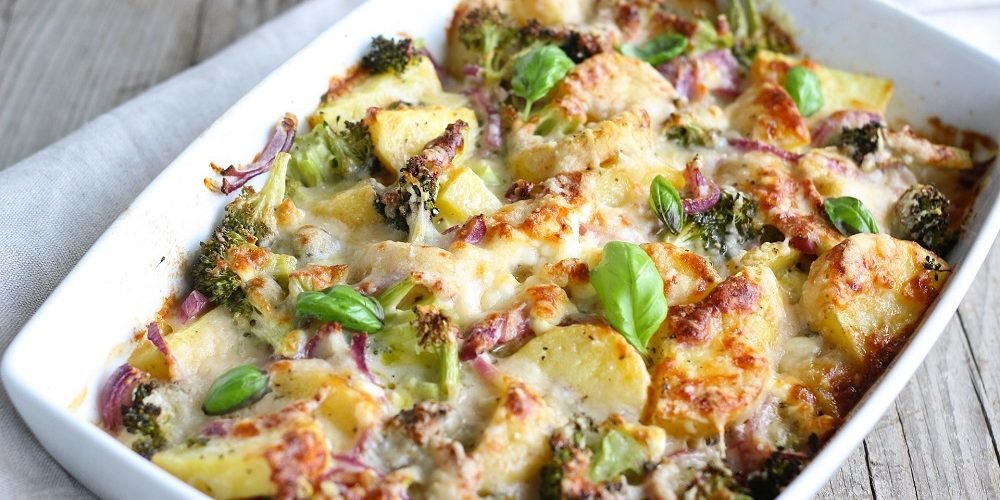 thanksgiving dish broccoli casserole
